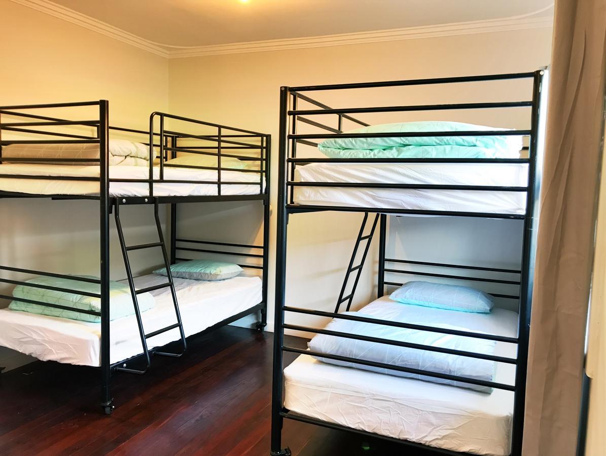 Bunkers Backpackers Hostel Busselton Exterior photo